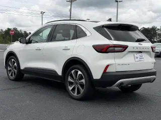 Ford Escape 2023 AWD Platinum 4dr SUV