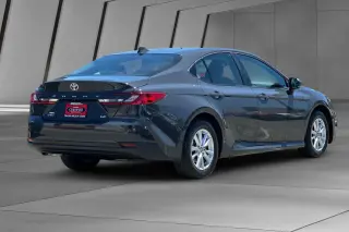 Toyota Camry 2025 AWD LE 4dr Sedan