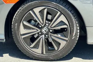 Honda Civic 2017 EX 4dr Hatchback