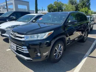 Toyota Highlander 2019 AWD SE 4dr SUV