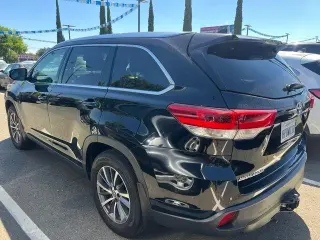 Toyota Highlander 2019 AWD SE 4dr SUV