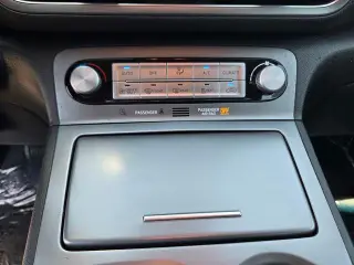 Hyundai KONA Electric 2023 SE 4dr Crossover
