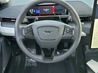 Ford Mustang Mach-E 2023 Premium 4dr SUV