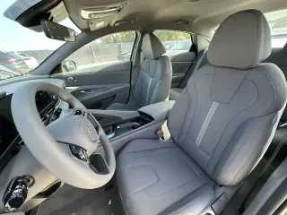Hyundai ELANTRA 2025 SE 4dr Sedan