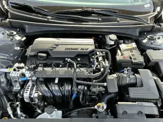 Hyundai ELANTRA 2025 SE 4dr Sedan