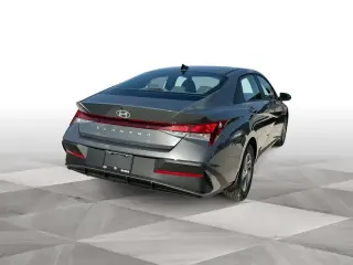 Hyundai ELANTRA 2025 SE 4dr Sedan