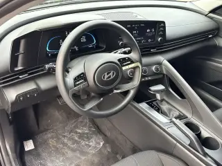 Hyundai ELANTRA 2026 SE 4dr Sedan