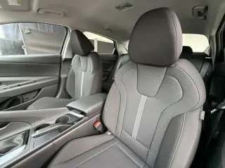 Hyundai ELANTRA 2026 SE 4dr Sedan