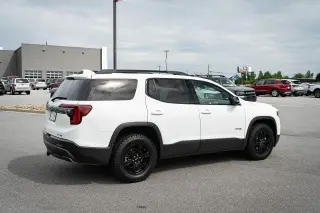GMC Acadia 2022 4x4 AT4 4dr SUV