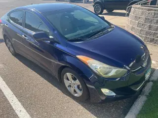 Hyundai ELANTRA 2013 GLS 4dr Sedan 6M