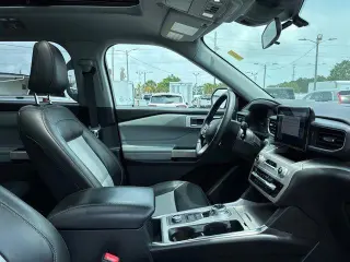Ford Explorer 2022 AWD XLT 4dr SUV