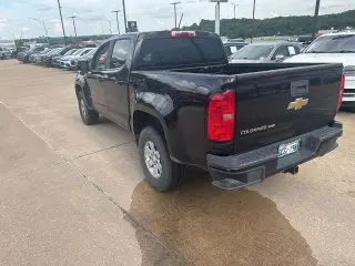 Chevrolet Colorado 2017 4x2 Work Truck 4dr Crew Cab 5 ft. SB