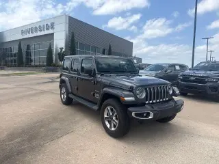 Jeep Wrangler Unlimited 2019 4x4 Sahara 4dr SUV