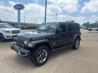 Jeep Wrangler Unlimited 2019 4x4 Sahara 4dr SUV