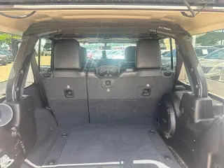 Jeep Wrangler Unlimited 2019 4x4 Sahara 4dr SUV