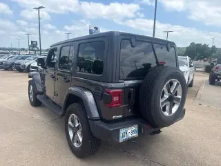 Jeep Wrangler Unlimited 2019 4x4 Sahara 4dr SUV