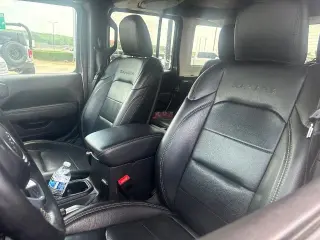 Jeep Wrangler Unlimited 2019 4x4 Sahara 4dr SUV