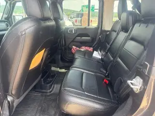 Jeep Wrangler Unlimited 2019 4x4 Sahara 4dr SUV