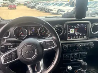 Jeep Wrangler Unlimited 2019 4x4 Sahara 4dr SUV