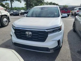 Honda Pilot 2023 EX-L 4dr SUV w/Rear Captain's Chairs