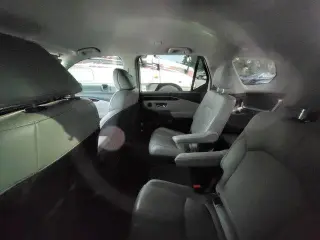 Honda Pilot 2023 EX-L 4dr SUV w/Rear Captain's Chairs