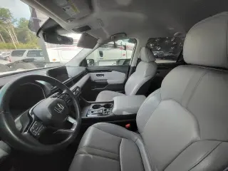 Honda Pilot 2023 EX-L 4dr SUV w/Rear Captain's Chairs