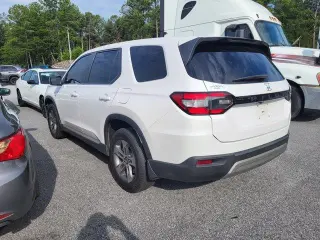 Honda Pilot 2023 EX-L 4dr SUV w/Rear Captain's Chairs