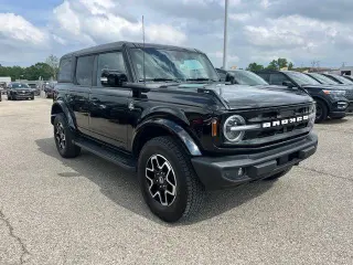 Ford Bronco 2023 4x4 Base 4dr SUV