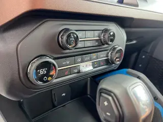 Ford Bronco 2023 4x4 Base 4dr SUV