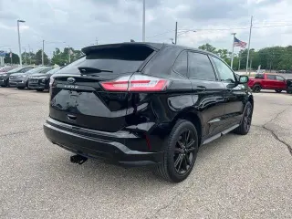 Ford Edge 2023 AWD SEL 4dr Crossover