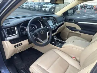 Toyota Highlander 2016 AWD XLE 4dr SUV