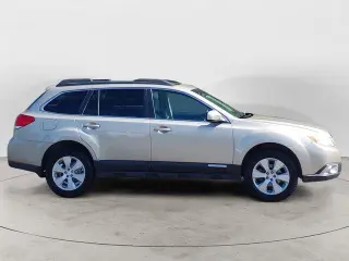 Subaru Outback 2010 AWD 2.5i Limited 4dr Wagon