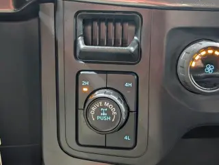 Ford F-150 2023 4x4 King Ranch 4dr SuperCrew 5.5 ft. SB