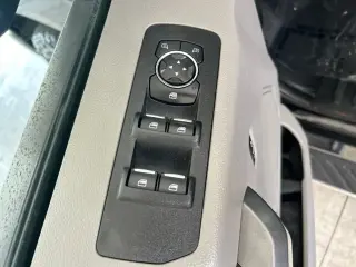 Ford F-150 2019 4x4 XL 4dr SuperCrew 5.5 ft. SB