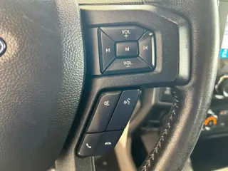 Ford F-150 2019 4x4 XL 4dr SuperCrew 5.5 ft. SB