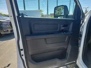 Ram 3500 2024 4x4 Tradesman 4dr Crew Cab 8 ft. LB DRW Pickup
