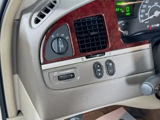 Lincoln Town Car 2003 Signature 4dr Sedan