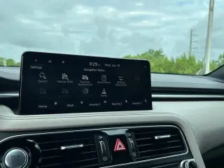 Genesis G70 2023 AWD 2.0T 4dr Sedan