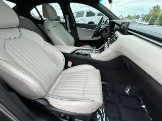 Genesis G70 2023 AWD 2.0T 4dr Sedan