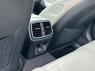 Genesis G70 2023 AWD 2.0T 4dr Sedan