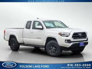 Toyota Tacoma 2017 4x4 TRD Off-Road 4dr Access Cab 6.1 ft LB