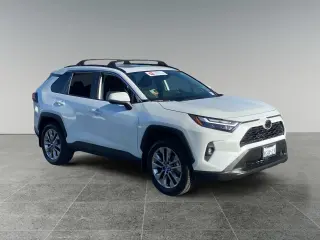 Toyota RAV4 2023 AWD XLE Premium 4dr SUV