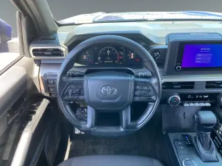 Toyota Tacoma 2024