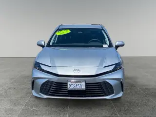 Toyota Camry 2025