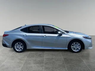 Toyota Camry 2025
