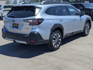 Subaru Outback 2023 AWD Touring XT 4dr Crossover