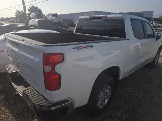 Chevrolet Silverado 1500 2023 4x4 LT 4dr Crew Cab 5.8 ft. SB w/1LT