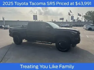 Toyota Tacoma 2025 4x4 SR5 4dr Double Cab 5.0 ft SB