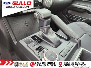 Toyota Tacoma 2025 4x4 SR5 4dr Double Cab 5.0 ft SB