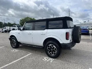 Ford Bronco 2022 4x4 Base 4dr SUV